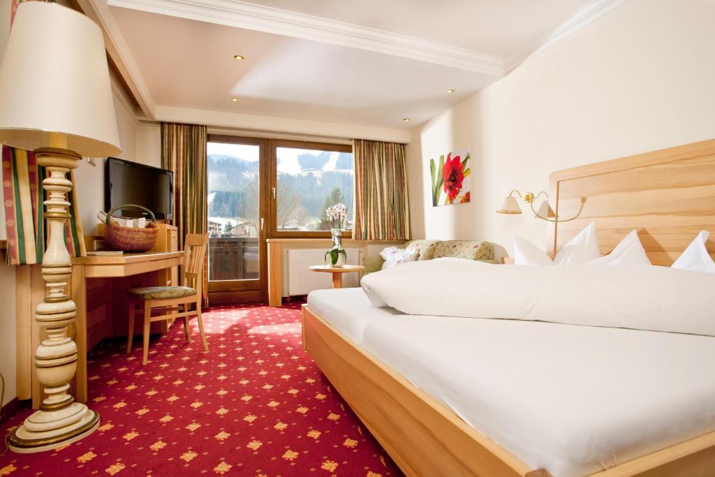 Kirchenwirt Hotell Reith im Alpbachtal Rom bilde